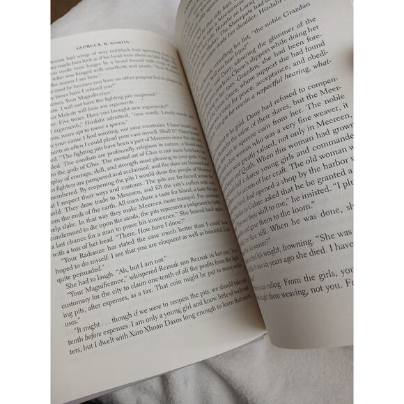 A Dance with Dragons George R.R. Martin 2011 First Edition Hardcover Dust Jacket - Picture 11 of 16